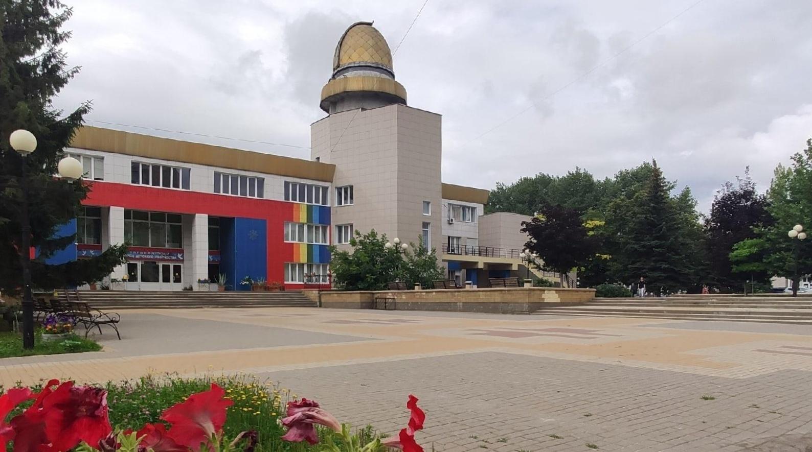 Белгородский дворец детского творчества. Адрес — Белгородская обл., г.  Белгород, ул. Садовая, д. 3. Фото, режим работы, афиша и события.  Культурный регион