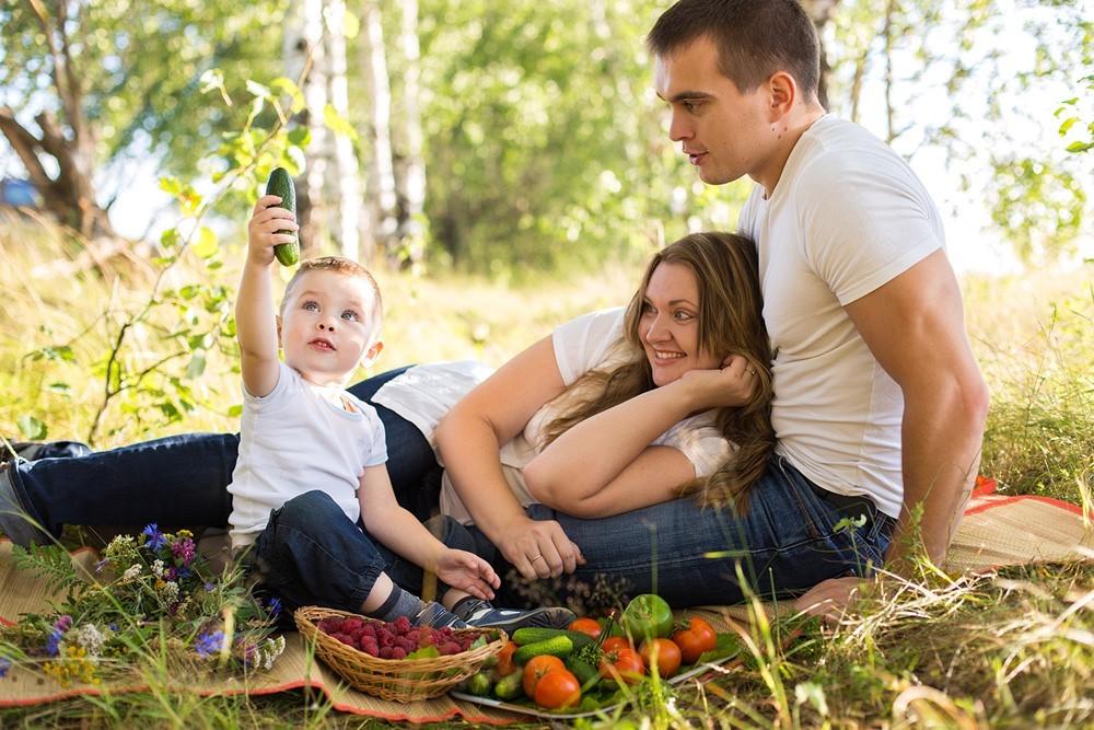 Описание фото семья на природе