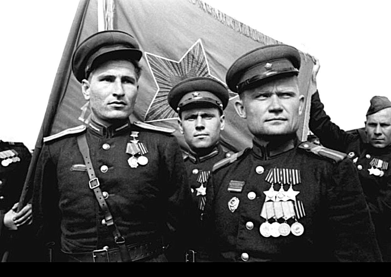 Летчики участники парада Победы 1945