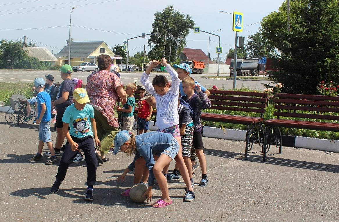 Погода на неделю бобровы дворы. Село Бобровы дворы Губкинский район. Бобровы дворы школа. Погода Бобровы дворы Губкинский район.