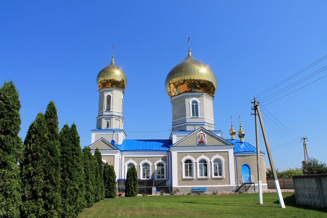 Храм Успения Пресвятой Богородицы. Адрес — Белгородская обл., Чернянский  р-н, п. Чернянка, ул. Революции, д. 2. Фото, режим работы, афиша и события.  Культурный регион