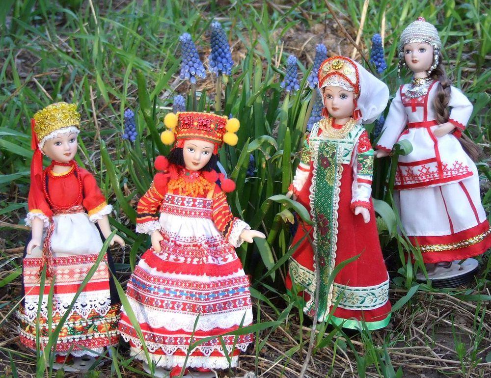 Кукла в национальной одежде. Кукла в русском костюме.. Куклы в национальных костюмах. Кукла в русском национальном костюме. Русские национальные куклы.