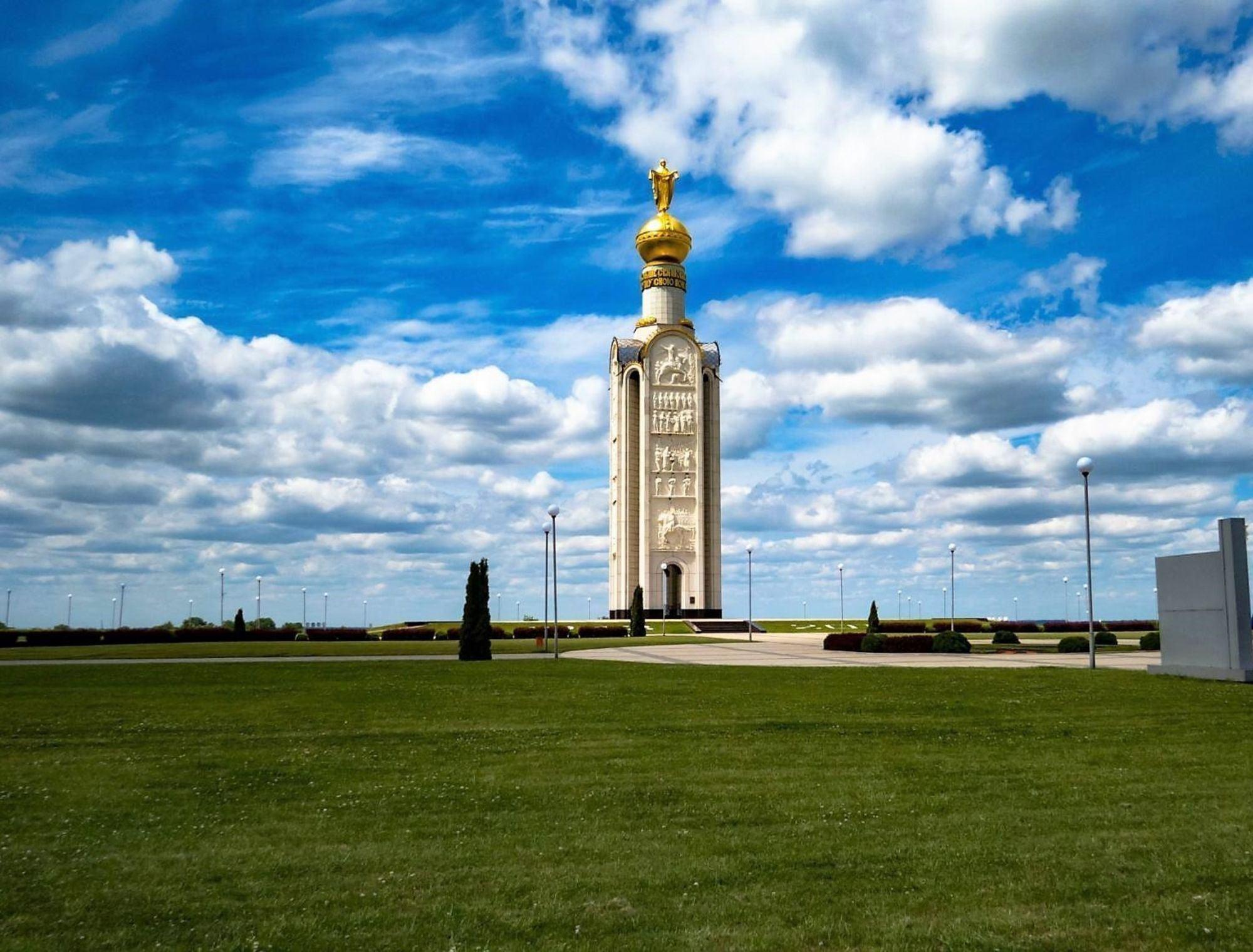 Белгородская область на неделю. Звонница Прохоровка. Памятник Победы звонница на Прохоровском поле. Парк Победы Прохоровка звонница. Прохоровское поле (Белгородская область, с. Прохоровка).