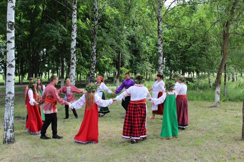 Культурные мероприятия в новосибирске. Фольклорные посиделки. Фольклорные посиделки на яблочный спас.