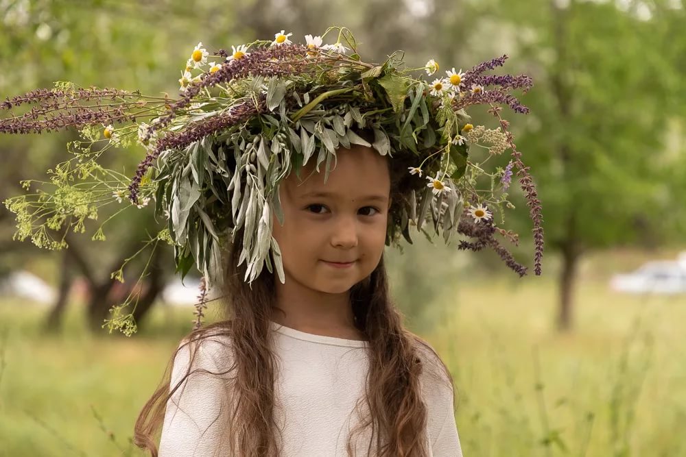 Фото как плести венок