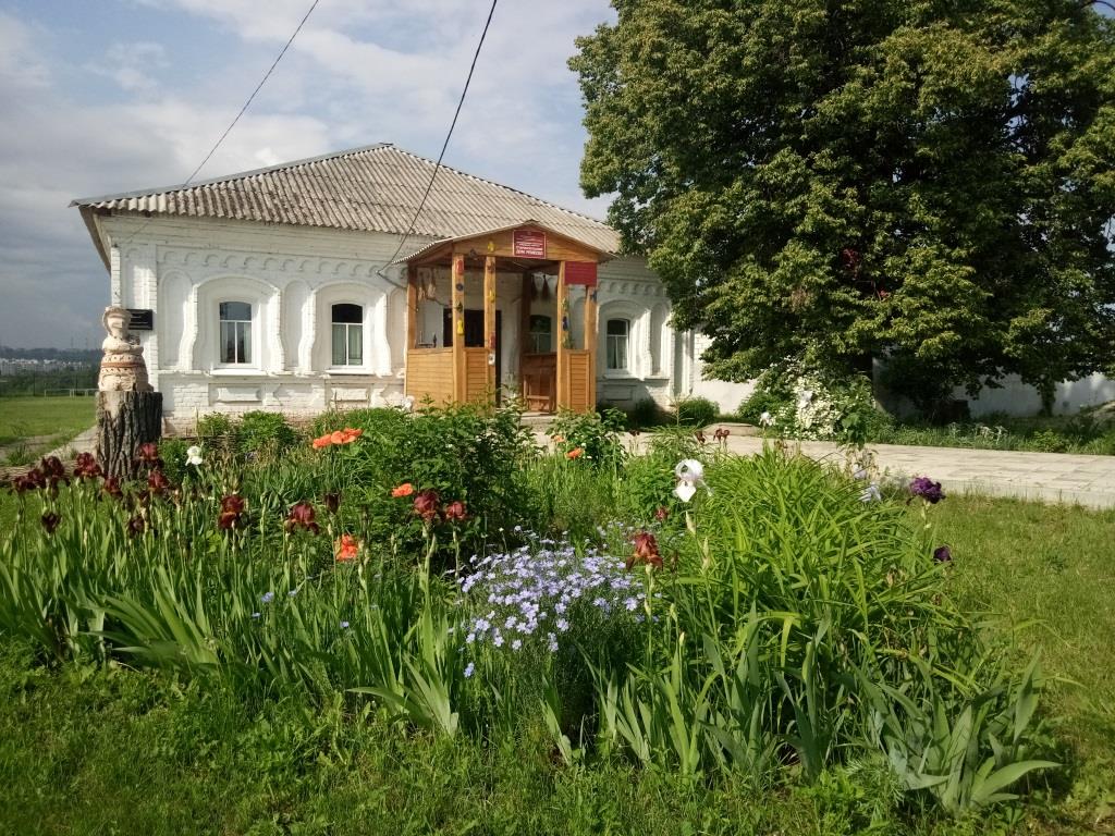 Старооскольский дом ремесел. Адрес — Белгородская обл., г. Старый Оскол,  ул. Мира, д. 32. Фото, режим работы, афиша и события. Культурный регион