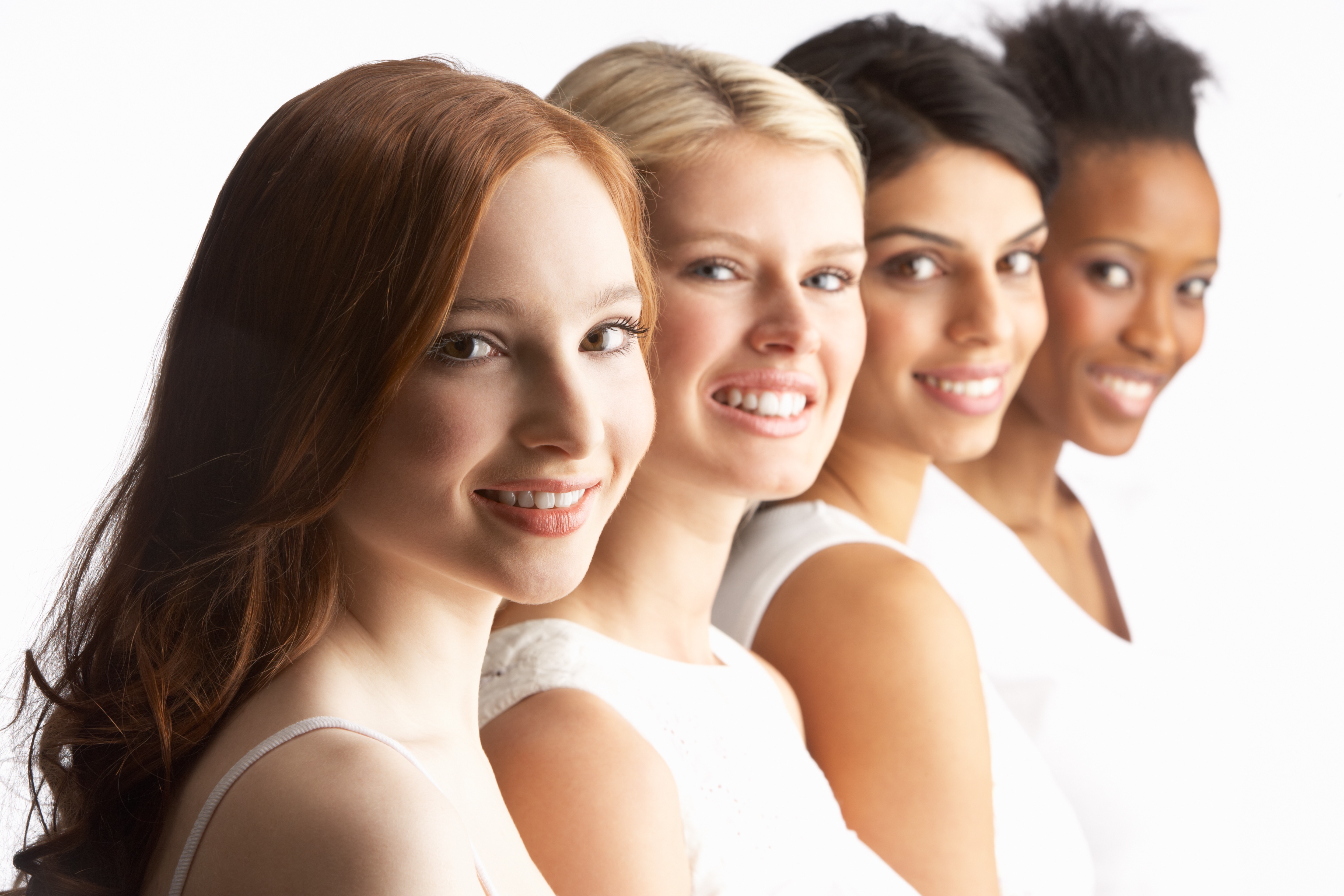 Волосы 1 группы. Несколько женщин. Женщины разных рас. Много девушек. Группа женщин.