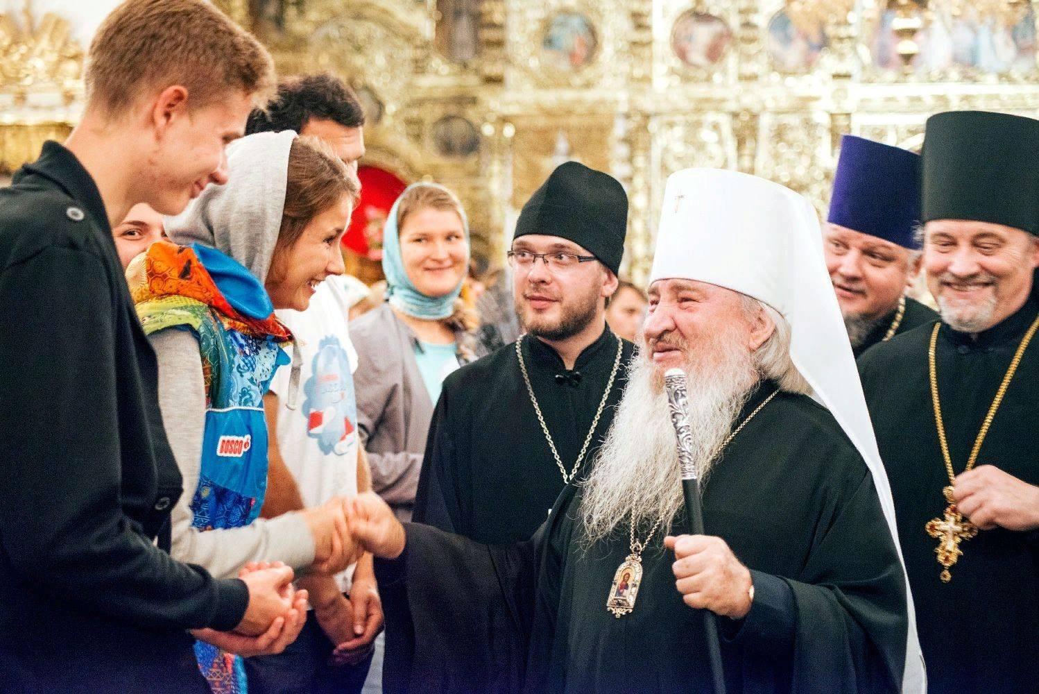 Современный православный. Молодежь в храме. Православие и молодежь. Православная Церковь. Молодёжь в православном храме.